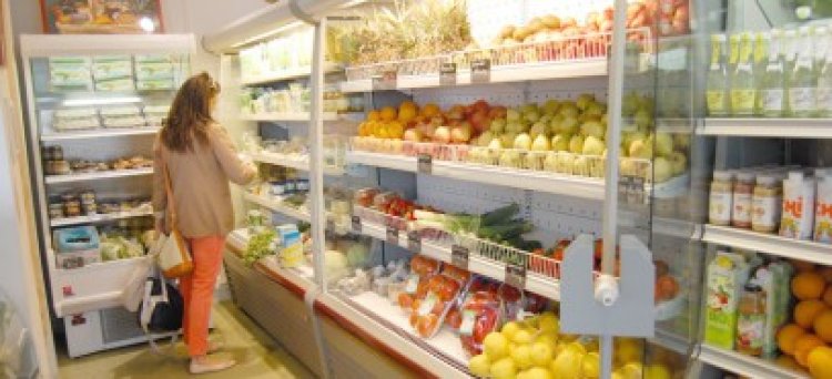 Funcţionarii din ministere vor mânca produse eco